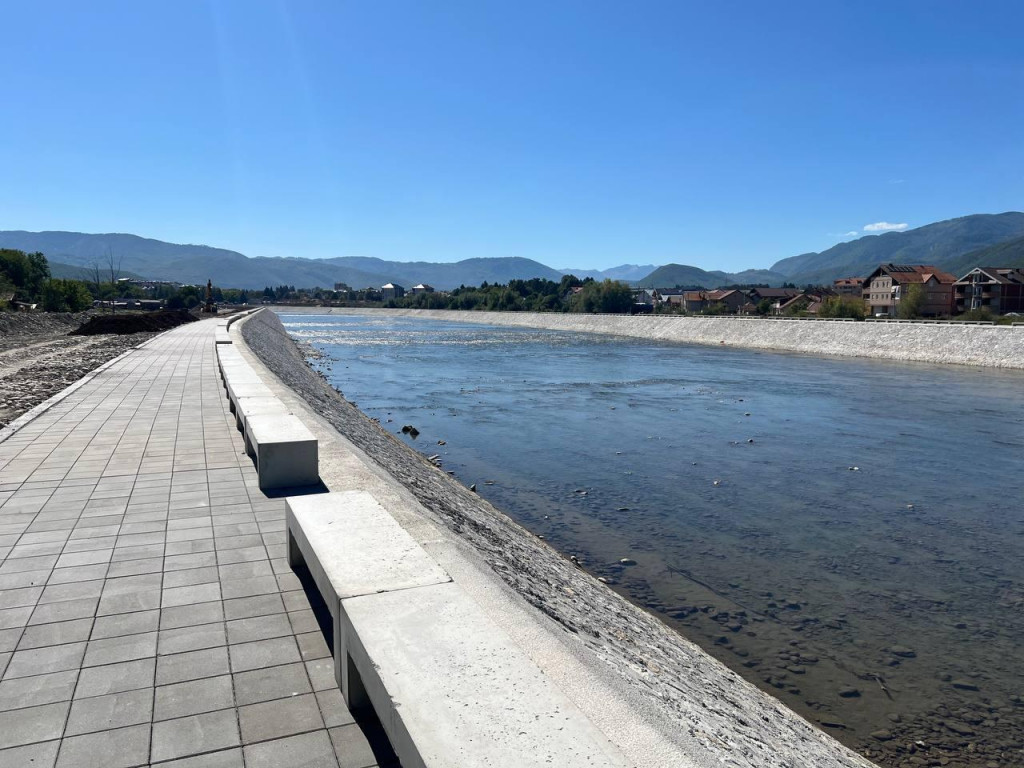 Nikle nove obaloutvrde (Foto: Dan/D.J.)