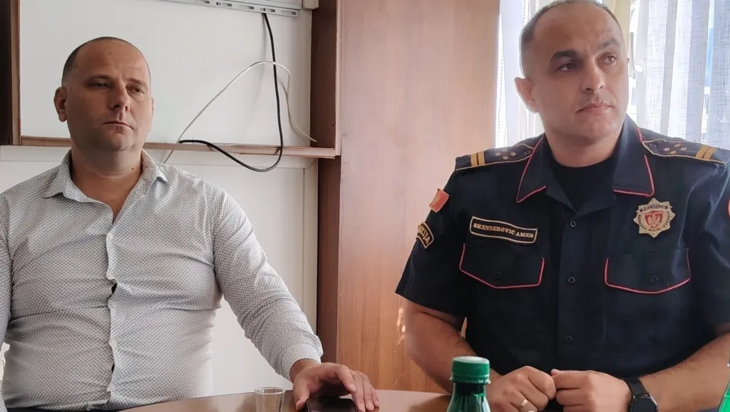 Načelnik kriminalističe policije Petar Medojević i komandir Stanice policije Bar Amer Skenderović (Foto: Primorski portal)