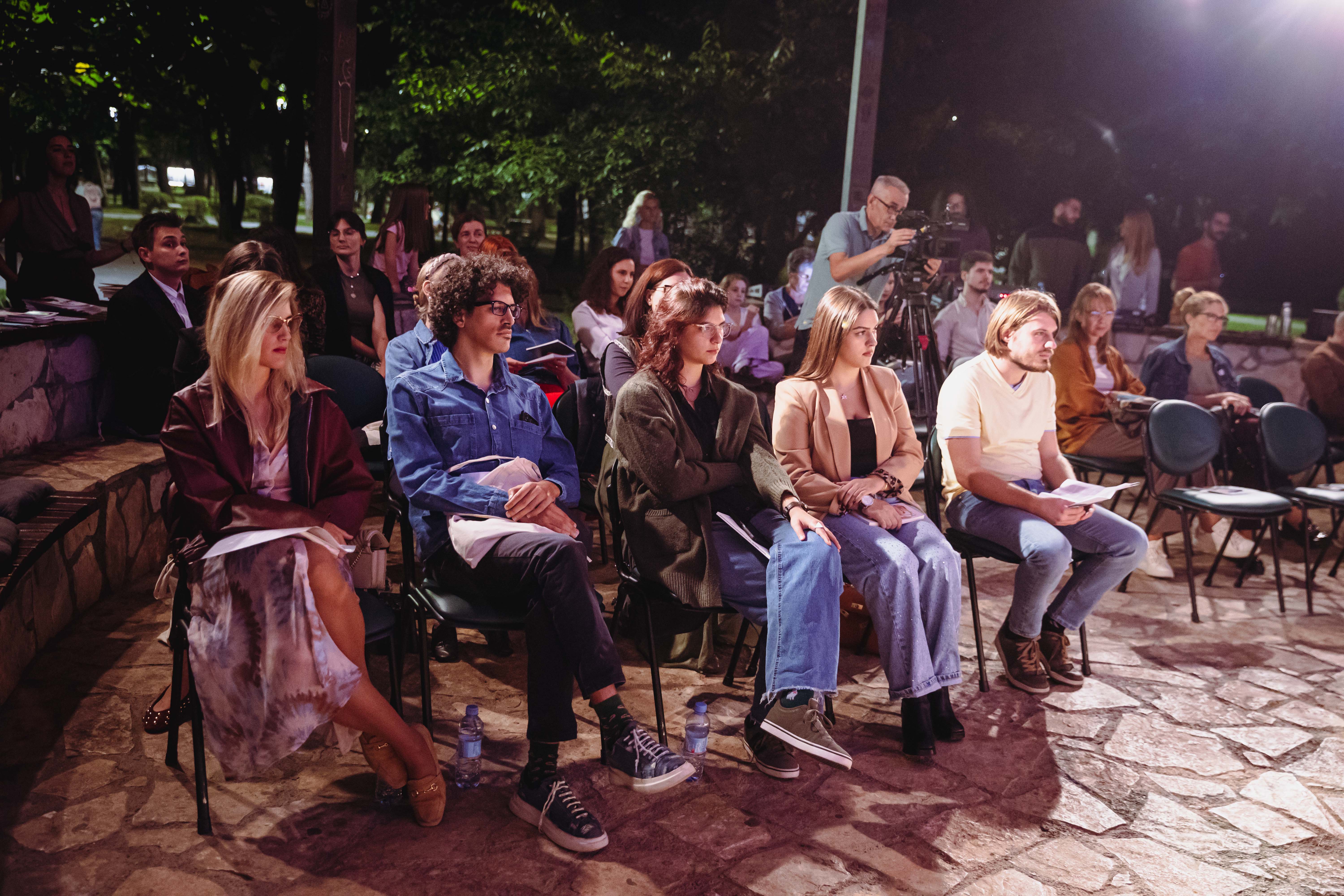  Održan pjesnički događaj „Poezija u centru”