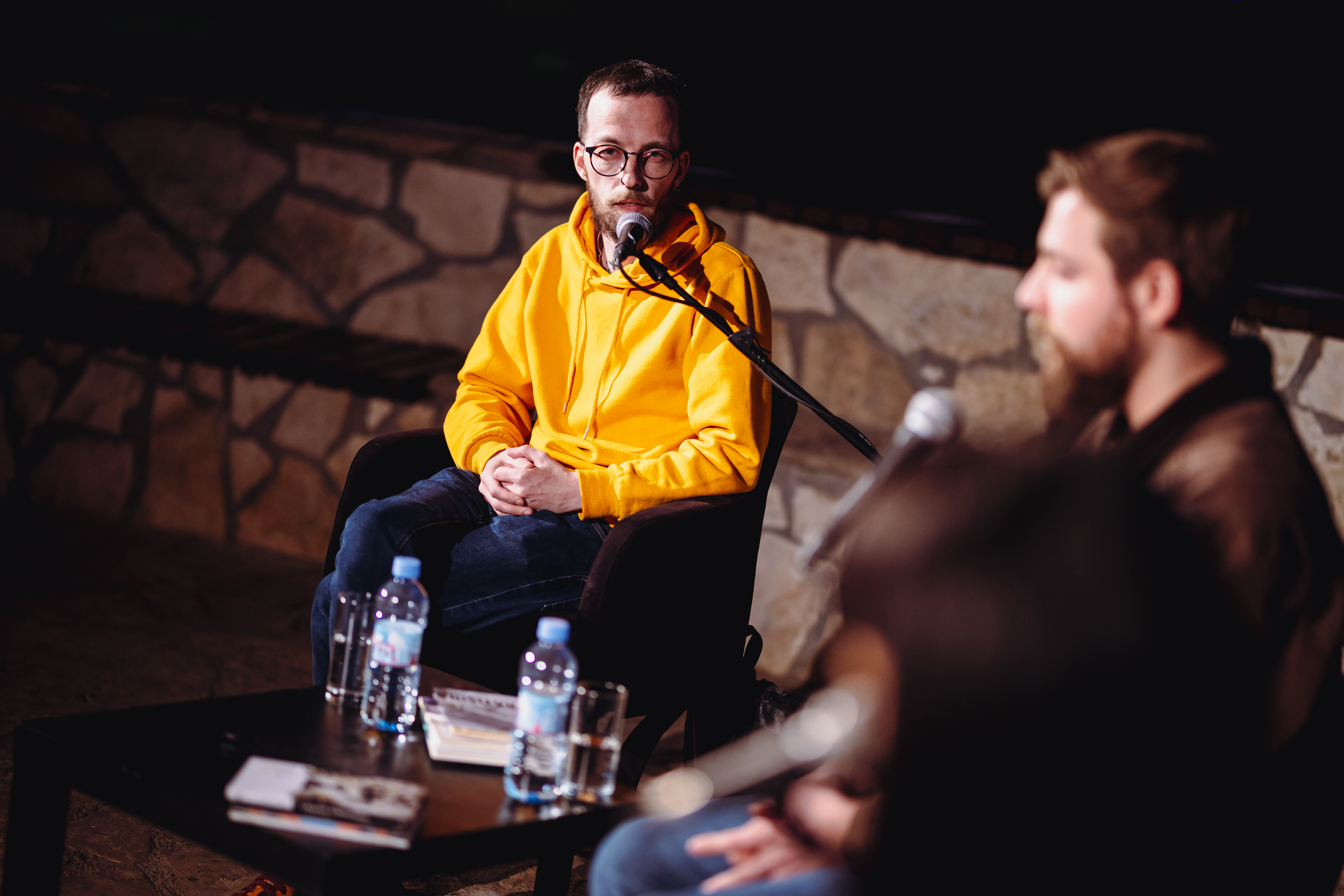  Održan pjesnički događaj „Poezija u centru”