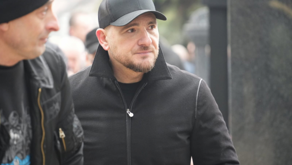 ČOVJEK KOJI SE PITA U SRBIJI: Luka Bojović