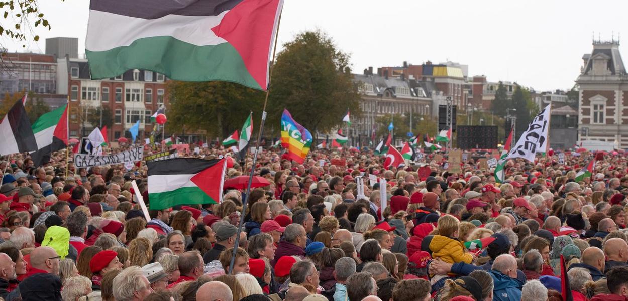 Protest podrške Palestini u Amsterdamu 5. oktobra (Foto: AP/Peter Dejong)