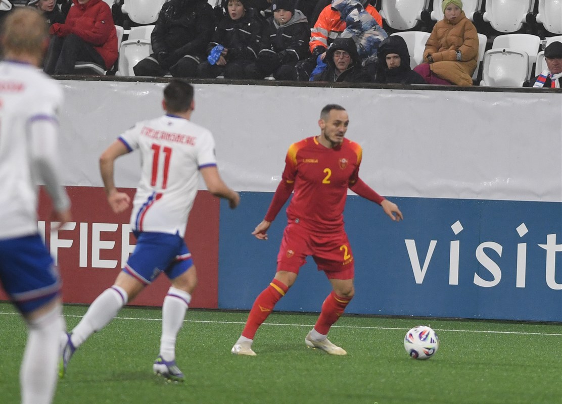 Andrija Vukčević, iako načelno u odbrambenoj trojci, ofanzivan po lijevoj strani