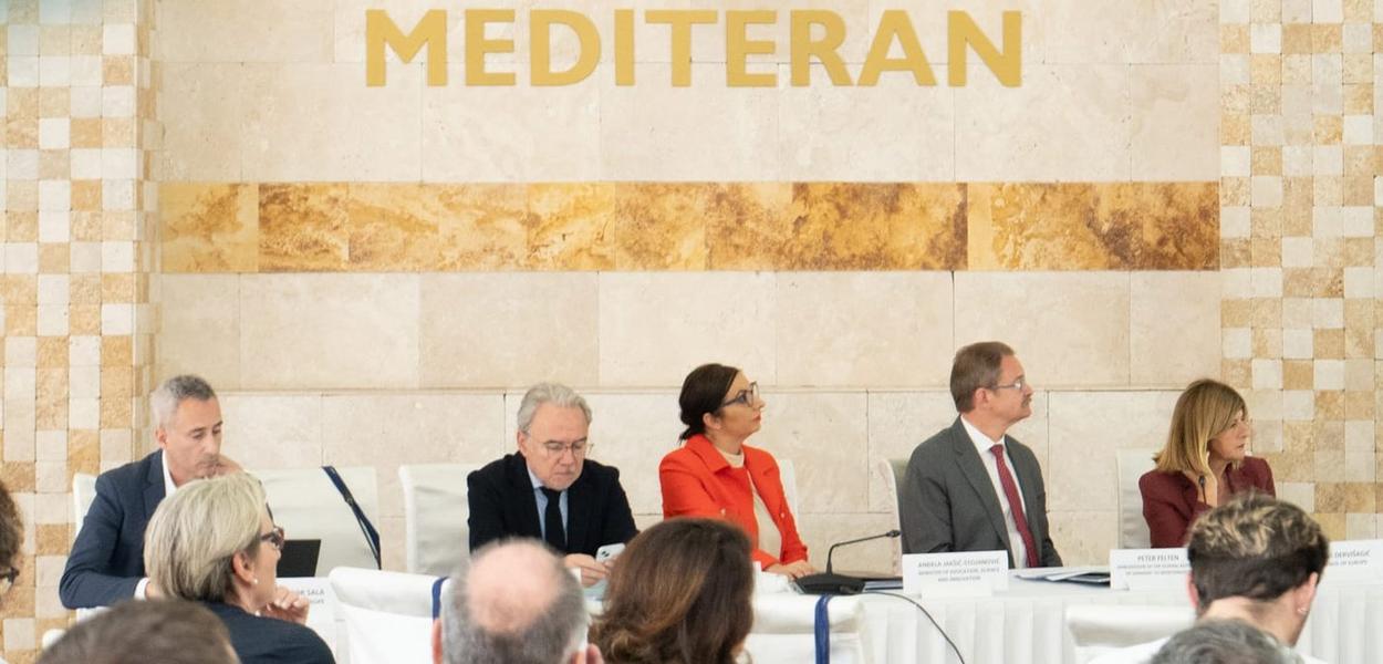 Sa konferencije (Foto: Ministarstvo prosvjete, nauke i inovacija)