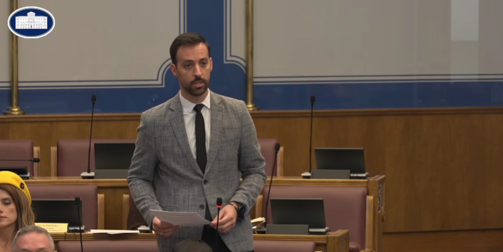 Nikola Zirojević - stop kadar (Foto: Skupština Crne Gore/Jutjub)