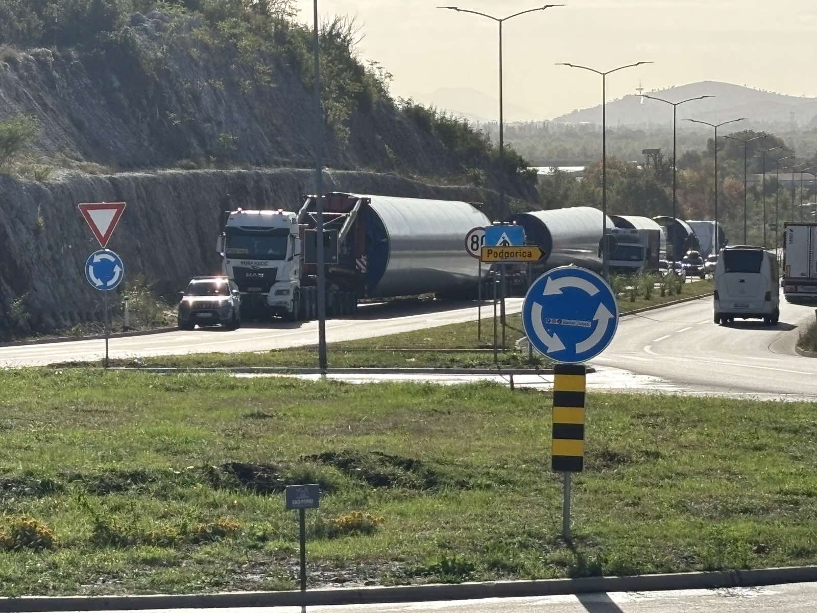 Turbine na putu Podgorica - Danilovgrad