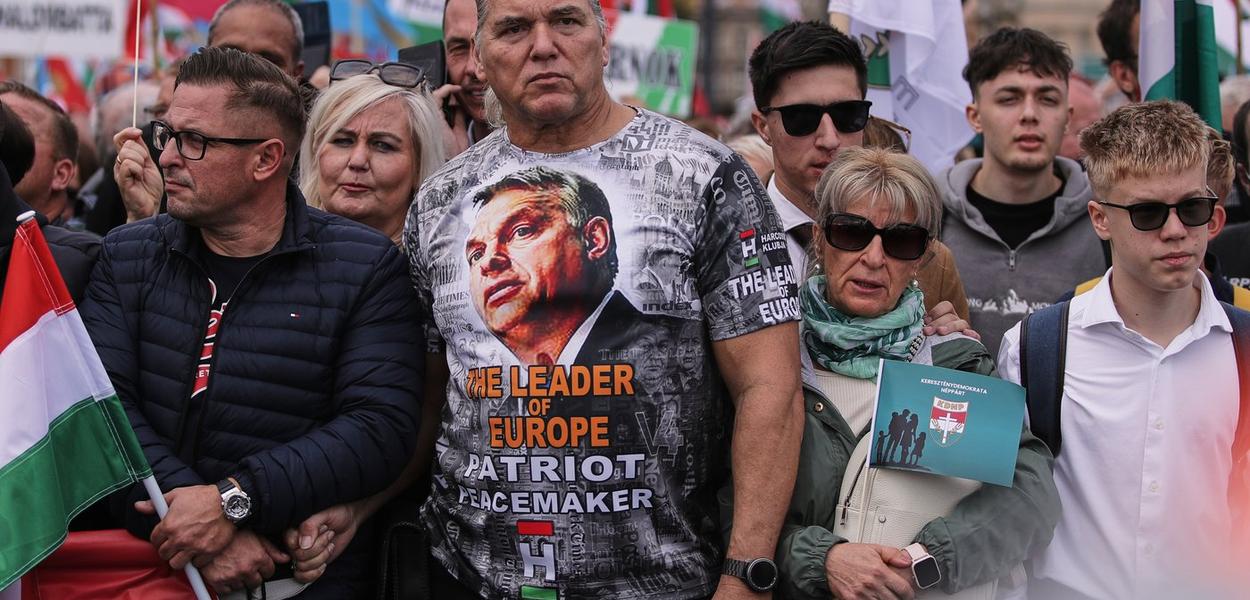 Sa protesta u Mađarskoj, 23. oktobar (Foto: AP Photo/Rudolf Karancsi)