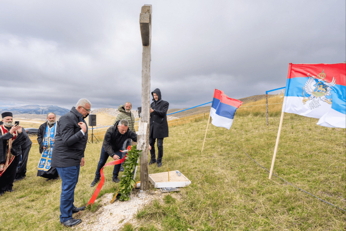 REVIZIJA PROŠLOSTI: Mandić i sveštenici Crkev Srbije na Krnovu 