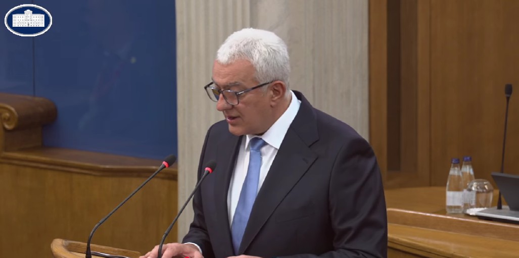 Andrija Mandić - stop kadar (Foto: Skupština Crne Gore/Jutjub)
