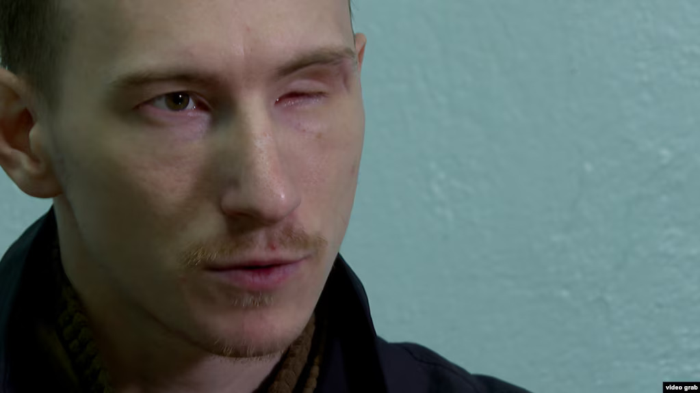 Ruski vojnik Dmitrij Kurašov osuđen je na doživotni zatvor jer je pucao na zarobljenog ukrajinskog vojnika (Foto: RFE/RL (video grab))