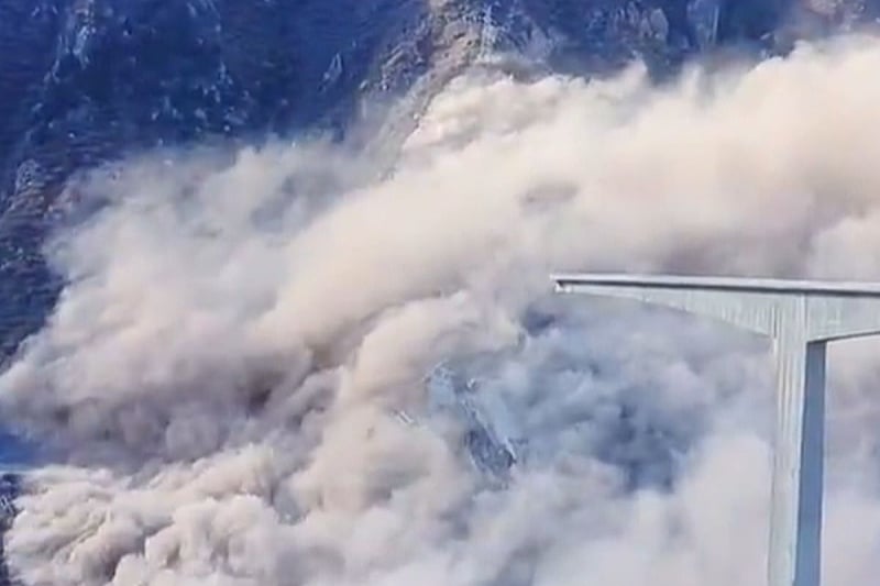 Most u Kini (Foto: Klix.ba)