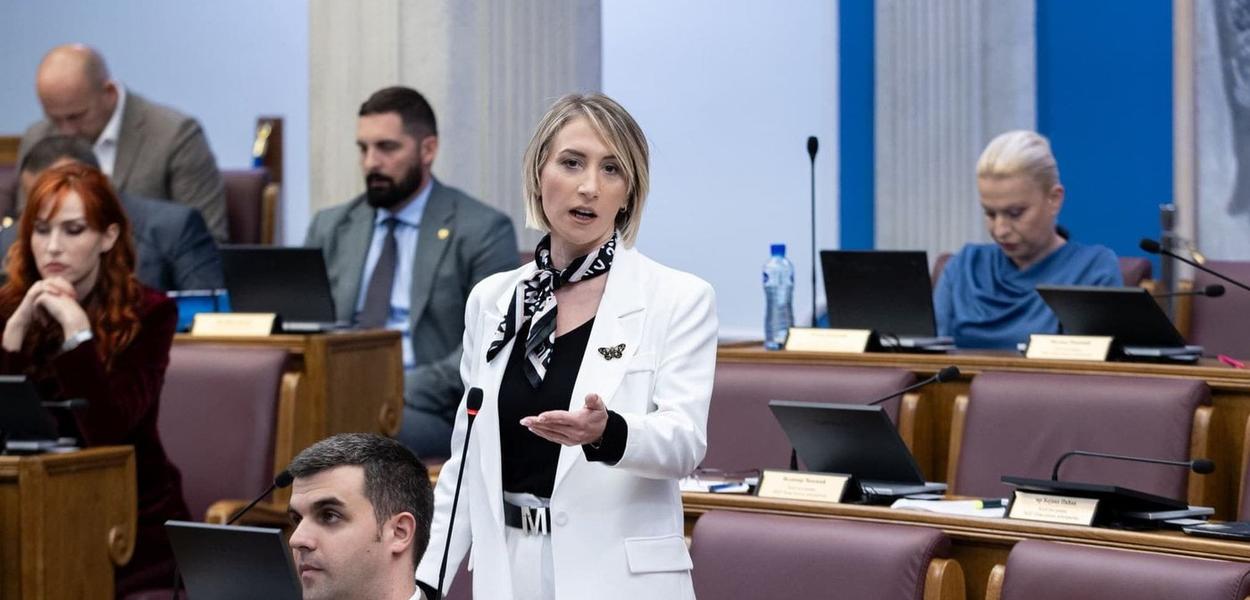 Slađana Kaluđerović i Bogdan Božović (Foto: Skupština Crne Gore)