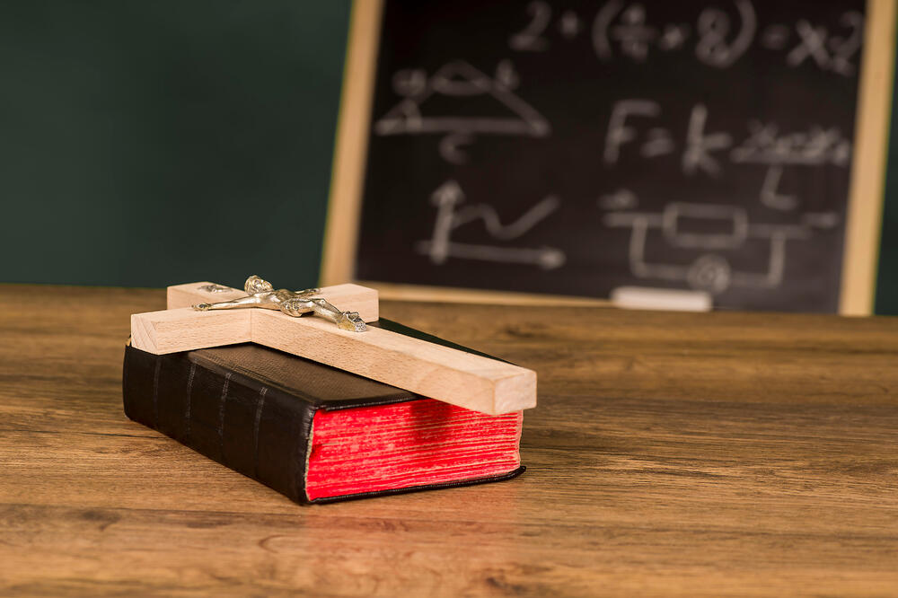 AKCIJA POLITIČARA I CRKVE SRBIJE: Ilustracija 