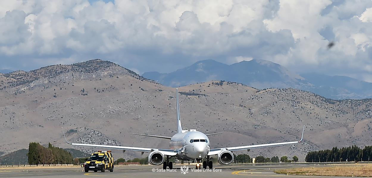 Avion (ilustracija) (Foto: Vlada Crne Gore)