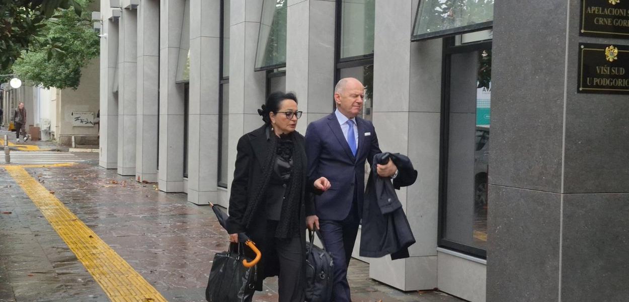 Vesna Medenica i advokat Zdravko Begović
  (Foto: Portal ETV/Marija Žižić)