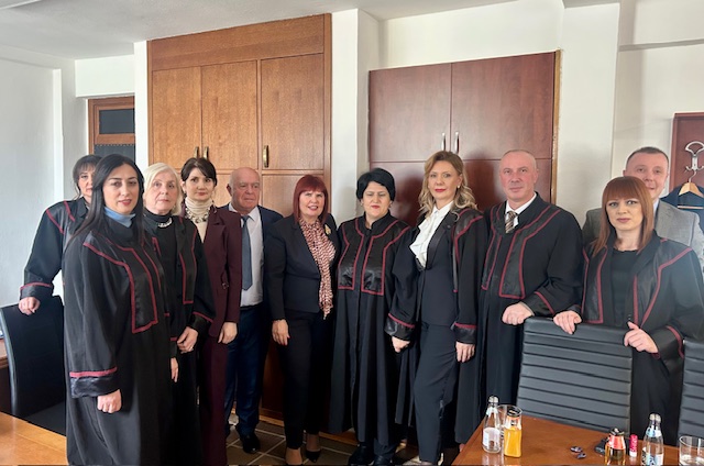 Pavličić sa sudijama (Foto: Vrhovni sud)