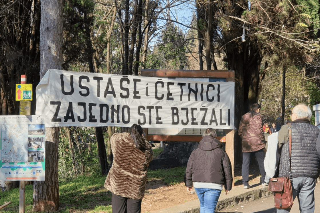 KOME MOŽE DA SMETA OVAJ TRANSPARENT: Detalj sa građanskog protesta 19. decembra 