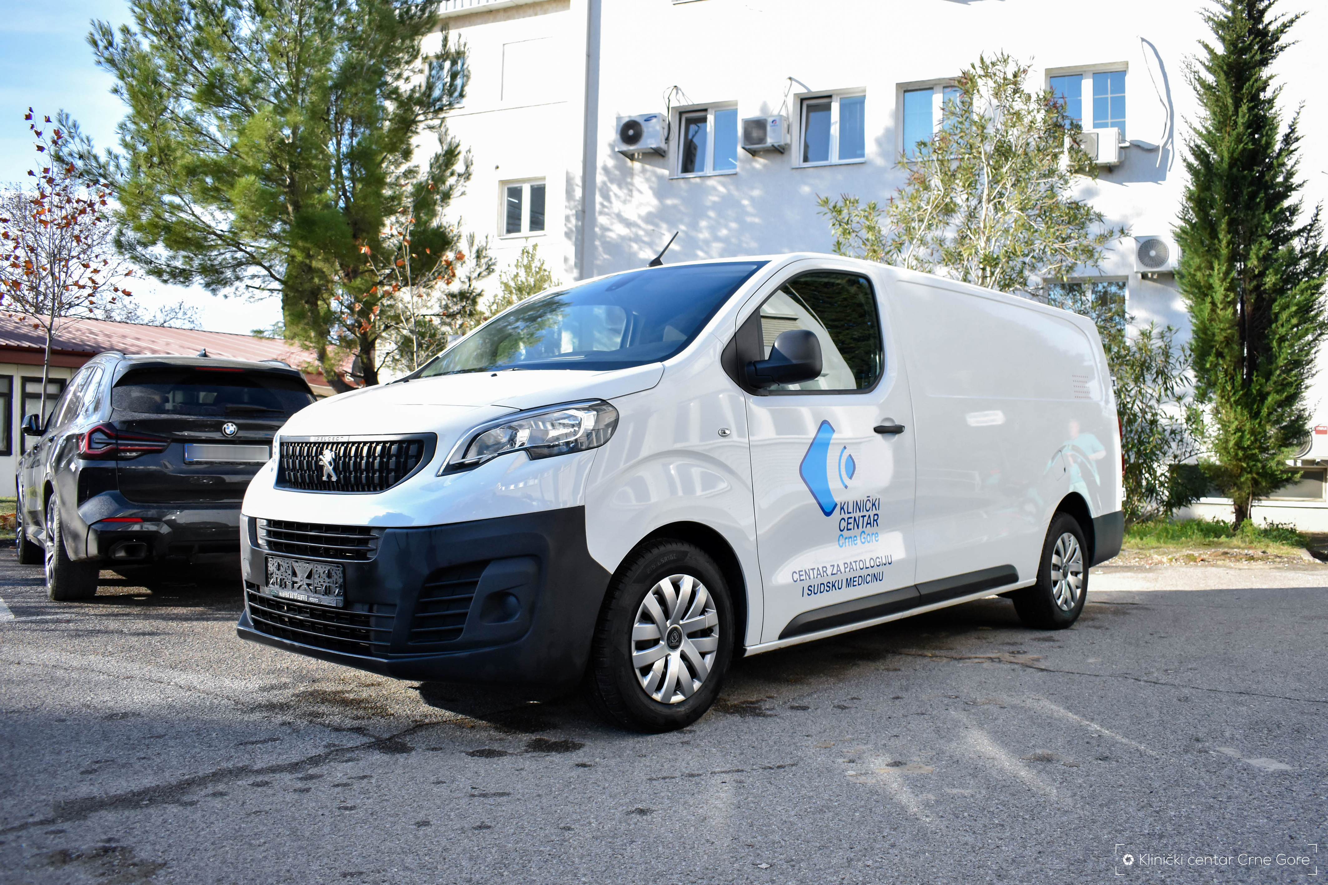 Donirano motorno vozilo KCCG