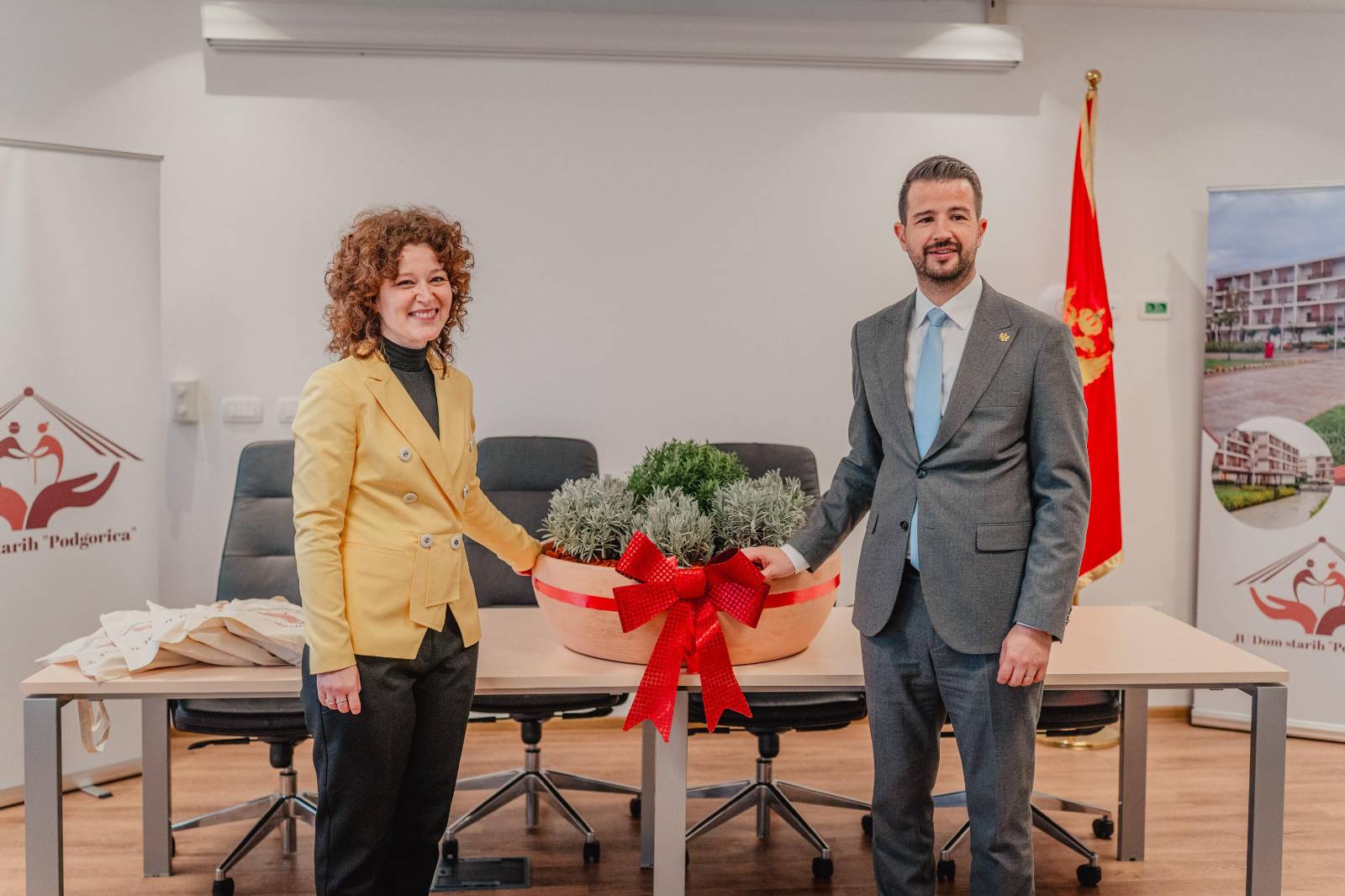 Posjeta Milatovića Domu starih