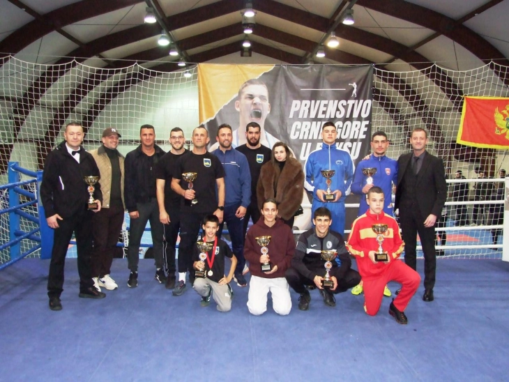 Nagrađeni na prvenstvu Crne Gore u boksu (Foto: BSCG)