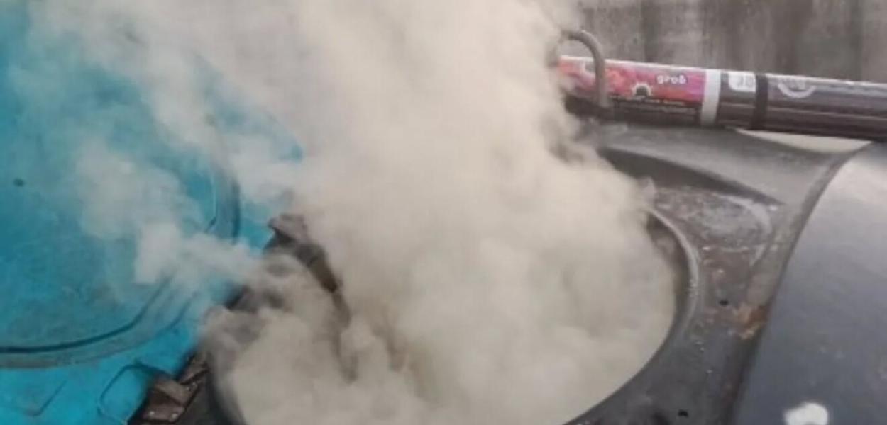 Gore kontejneri (Foto: Čistoća)