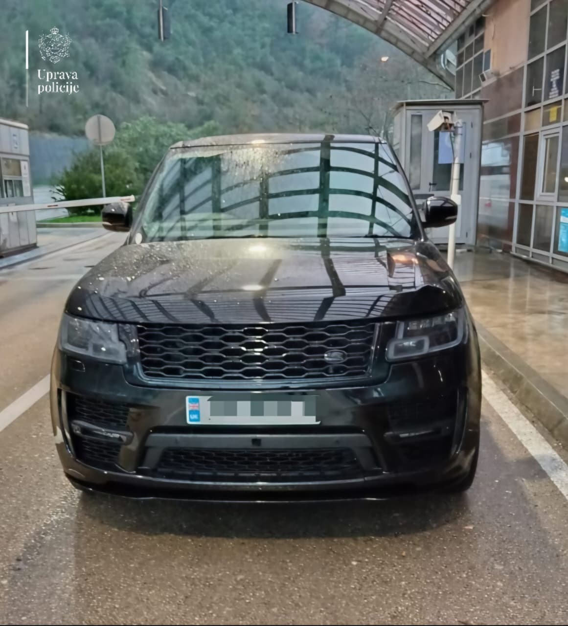 Oduzeti Land Rover (Foto: Uprava policije)