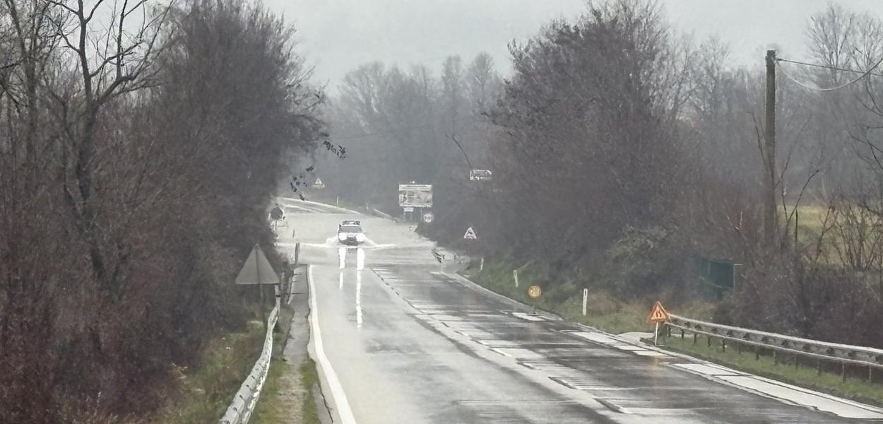 Zatvoren magistralni putni pravac Danilovgrad - Nikšić u mjestu Orja Luka (Foto: TV E/Ivona Đokić)