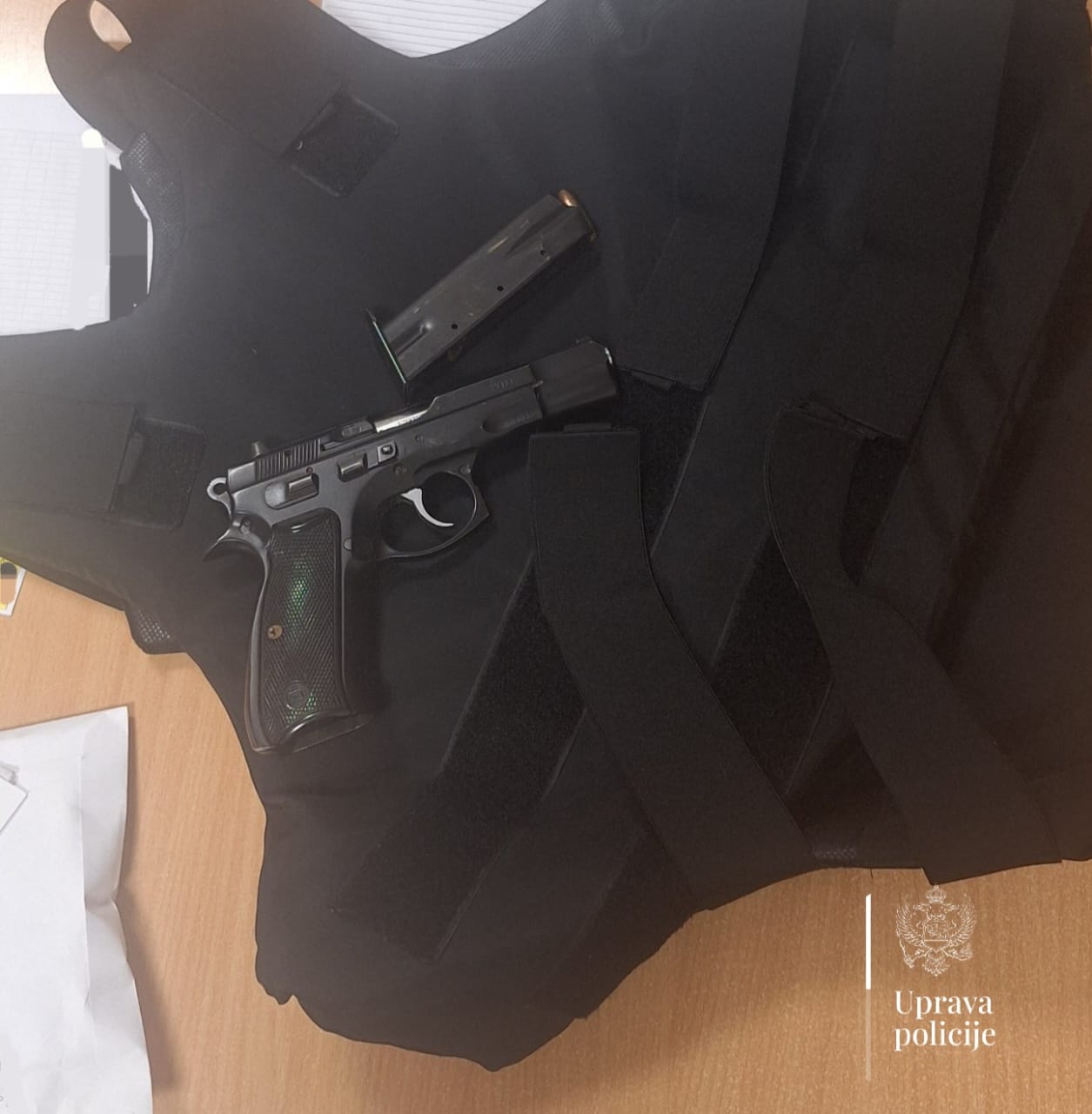 Oduzeti pancir i oružje