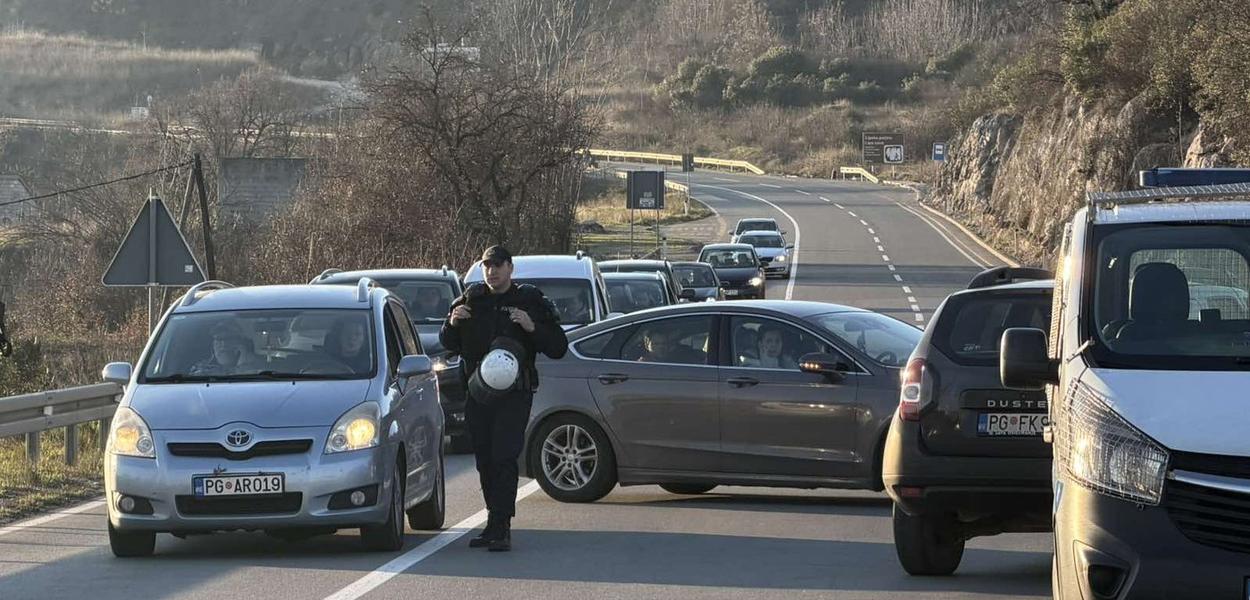 Blokada na putu ka Cetinju, most na Sitnici (Foto: Portal ETV/Miraš Dušević)