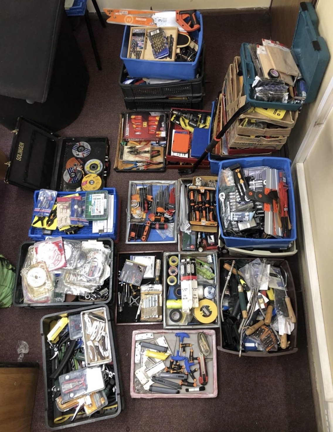 Oduzeti alat (Foto: Uprava policije)