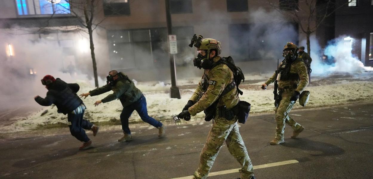 Sa protesta protiv ICE-a u Mineapolis (Foto: AP Photo/Adam Gray)
