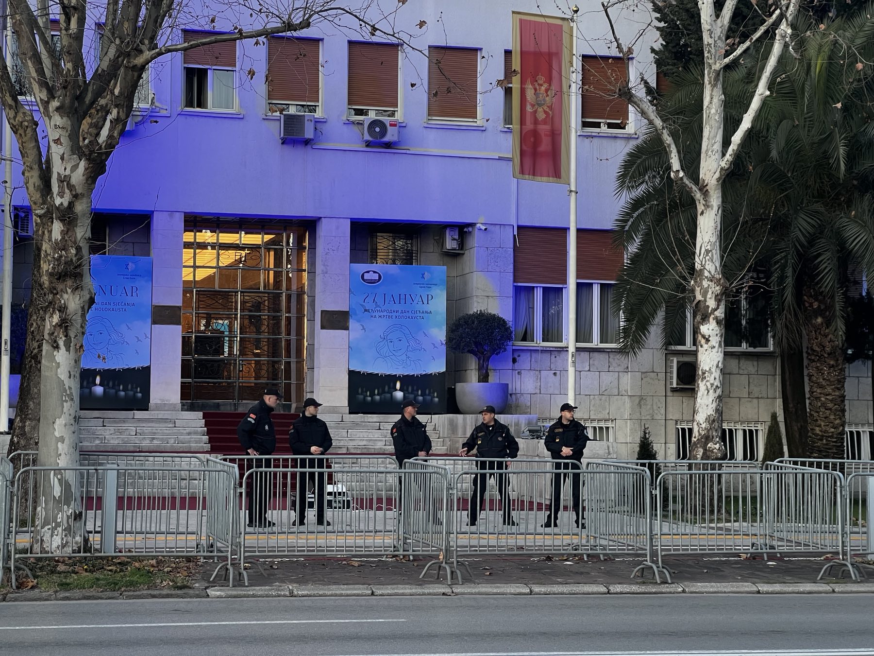 Protest Park-šuma Zagorič ispred Skupštine