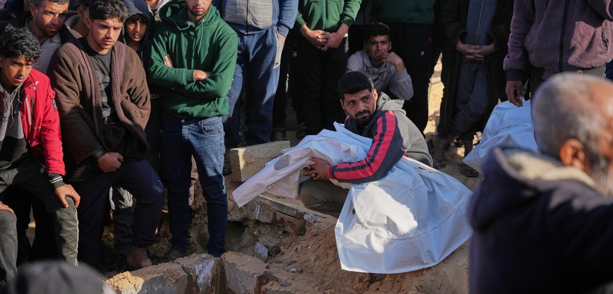  (Foto: AP photo/Abdel Kareem Hana/Jehad Alshrafi)