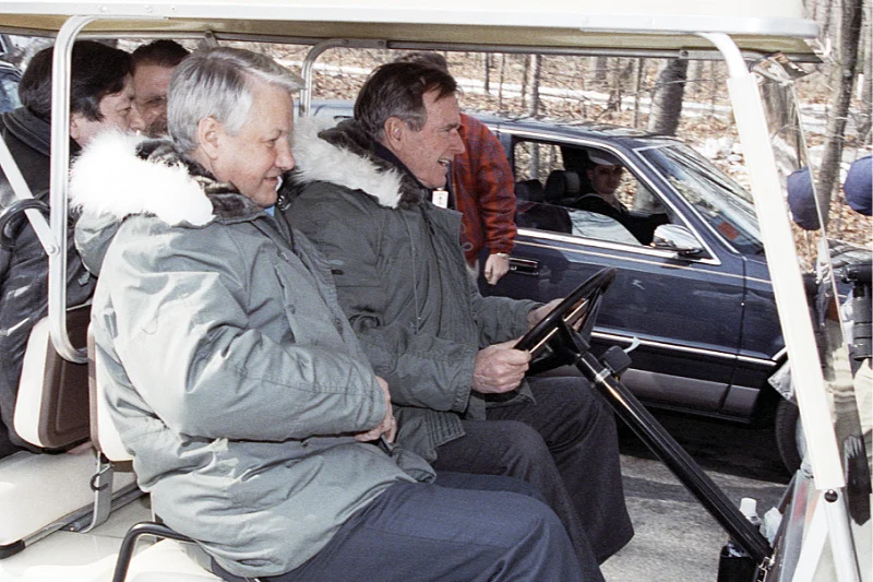 Boris Jeljcin i Džordž Buš (Foto: RIA)