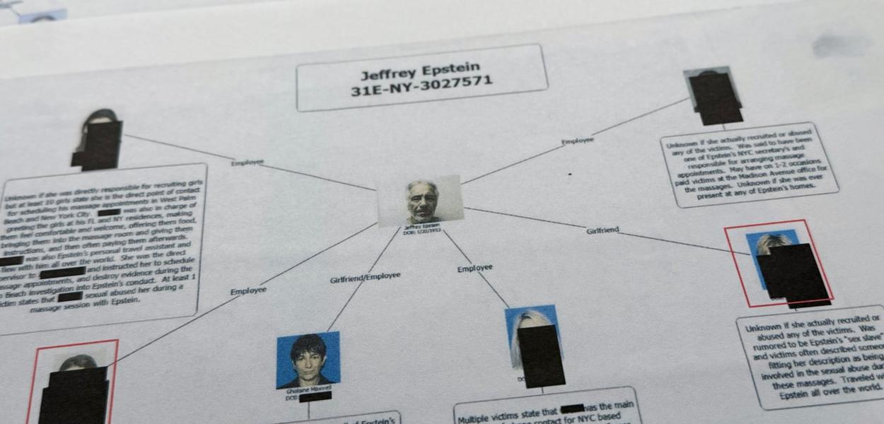 Ilustracija/Epstajnovi fajlovi (Foto: AP photo/Jon Elswick)