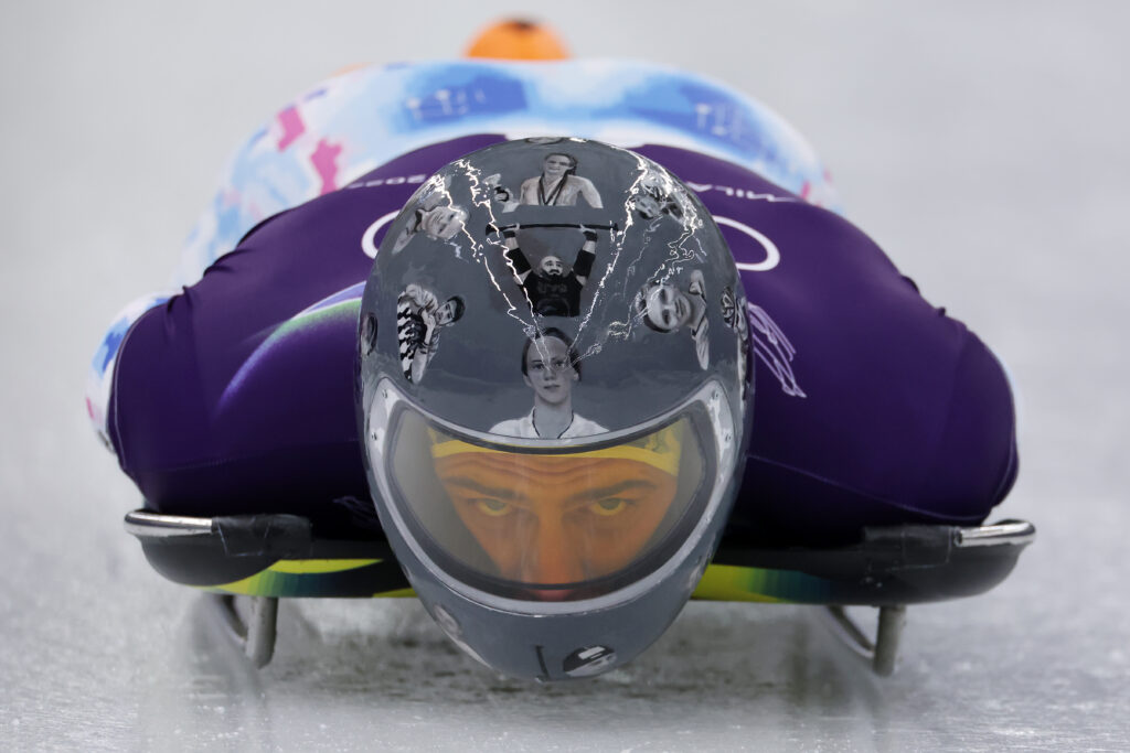 CORTINA D'AMPEZZO, ITALY - FEBRUARY 10: Vladyslav Heraskevych of Team Ukraine participates during Men's Training Heat 3 on day four of the Milano Cortina 2026 Winter Olympic games at Cortina Sliding Centre on February 10, 2026 in Cortina d'Ampezzo, Italy. (Photo by Al Bello/Getty Images) (Foto: Al Bello)