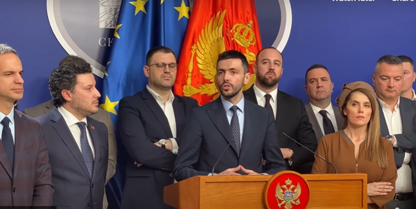 ZAŠTO ŠUTNJA: Poslanici opozicije u crnogorskom parlamentu