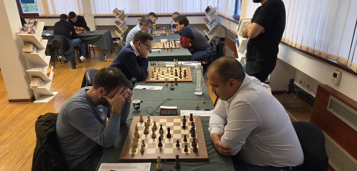 Đukić - Milović i Šuković - Kadrić (Foto: Šahovski savez Crne Gore)