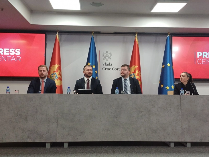 Sa konferencije za medije (Foto: Agencija MINA)