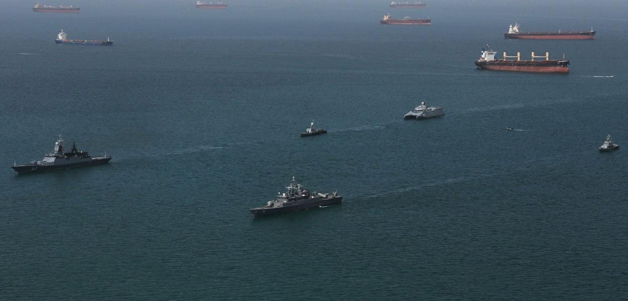 Brodovi u Indijskom okeanu u zajednickoj vježbi iračkih i ruskih snaga, 18. februara 2026. (Foto: Masoud Nazari Mehrabi/Iranian Army via AP)