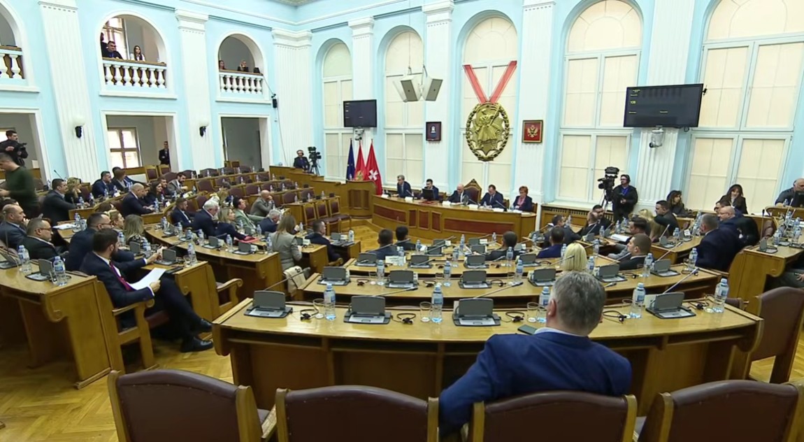 Sa sjednice na Cetinju, 3.3.2026. (Foto: Skupština Crne Gore/Jutjub)
