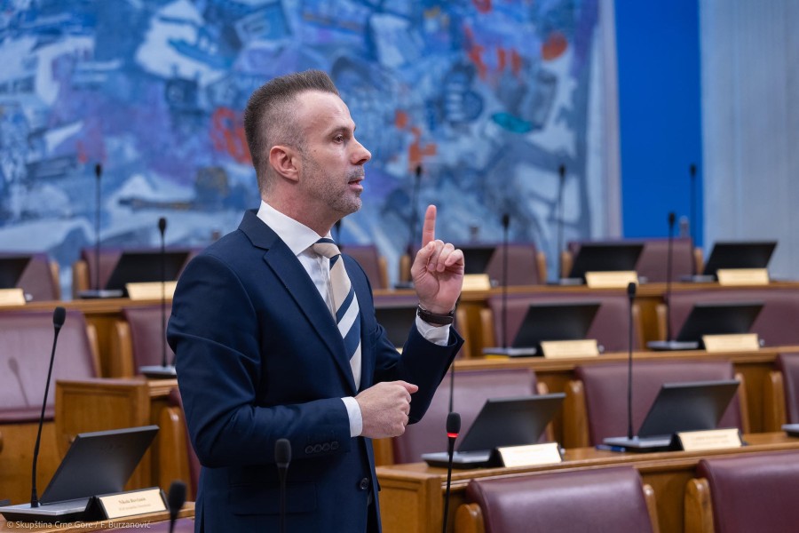PO UZORU NA LAVRENTIJA BERIJU: Boris Bogdanović u Skupštini Crne Gore