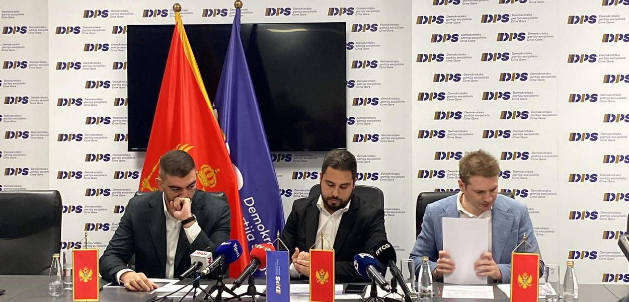 Sa pressa DPS-a (Foto: Portal ETV/Vjera Ljuljđuraj)