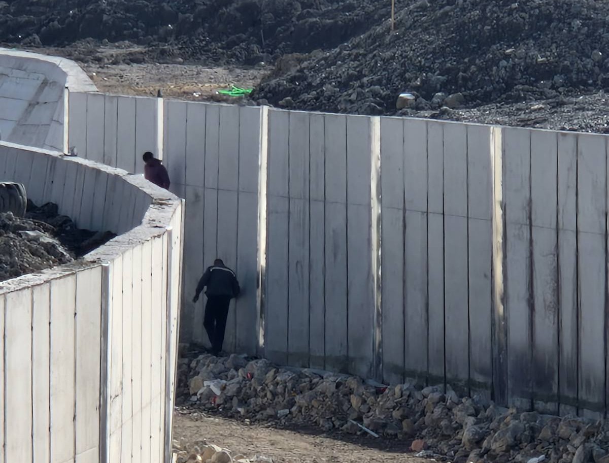 Aluminijumski paneli u koritu Ćehotine za dodatno ojačavanje tzv. dilatacionih spojnica (Foto: Portal ETV)