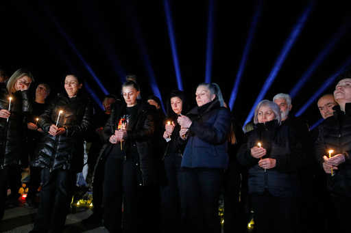 (AP Photo/Boris Grdanoski) (Foto: Boris Grdanoski)