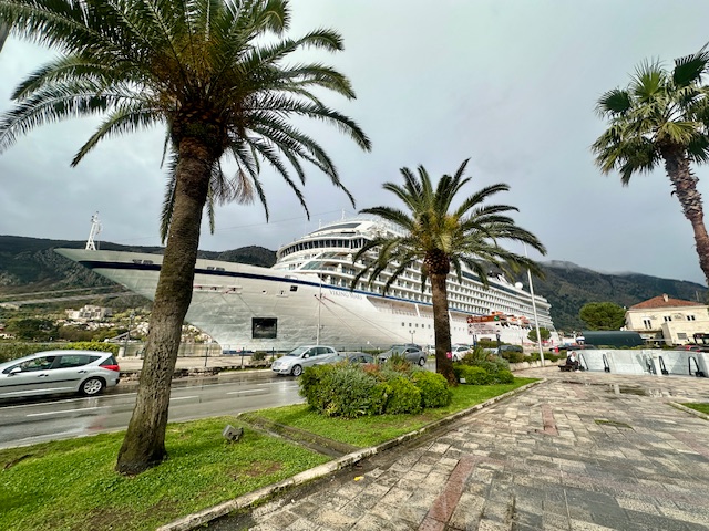 Kruzer "Viking Mars" (Foto: Radio Kotor)