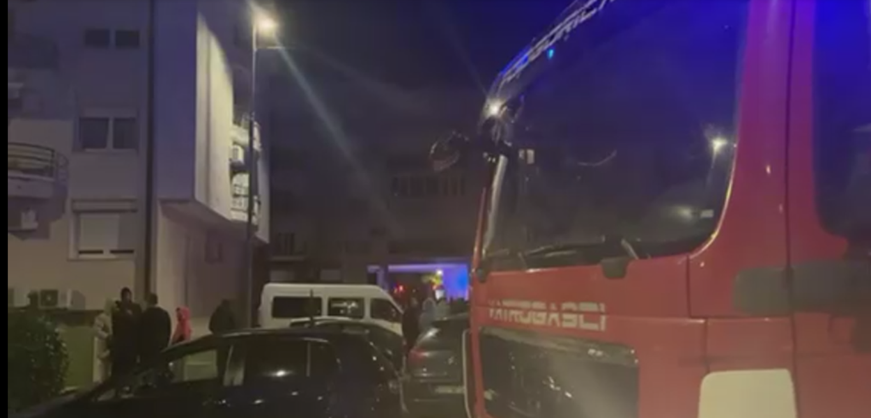 Vozilo vatrogasne na terenu (Foto: TV E)