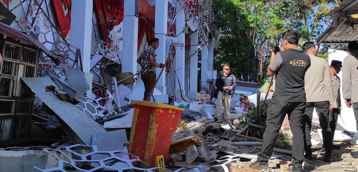  (Foto: AP/Tonny Rarung)