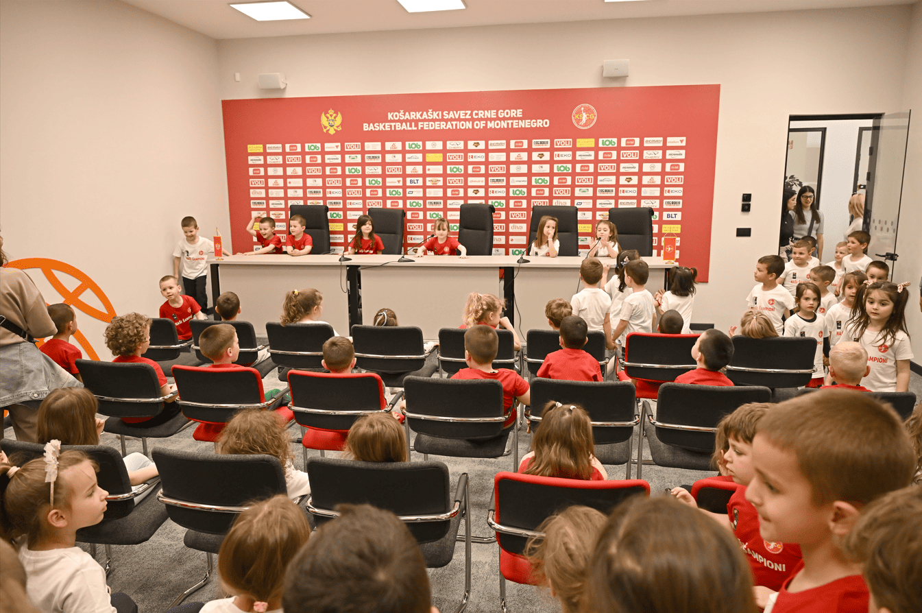 Mališani iz vrtića "Ljubica Popović" u posjeti KSCG