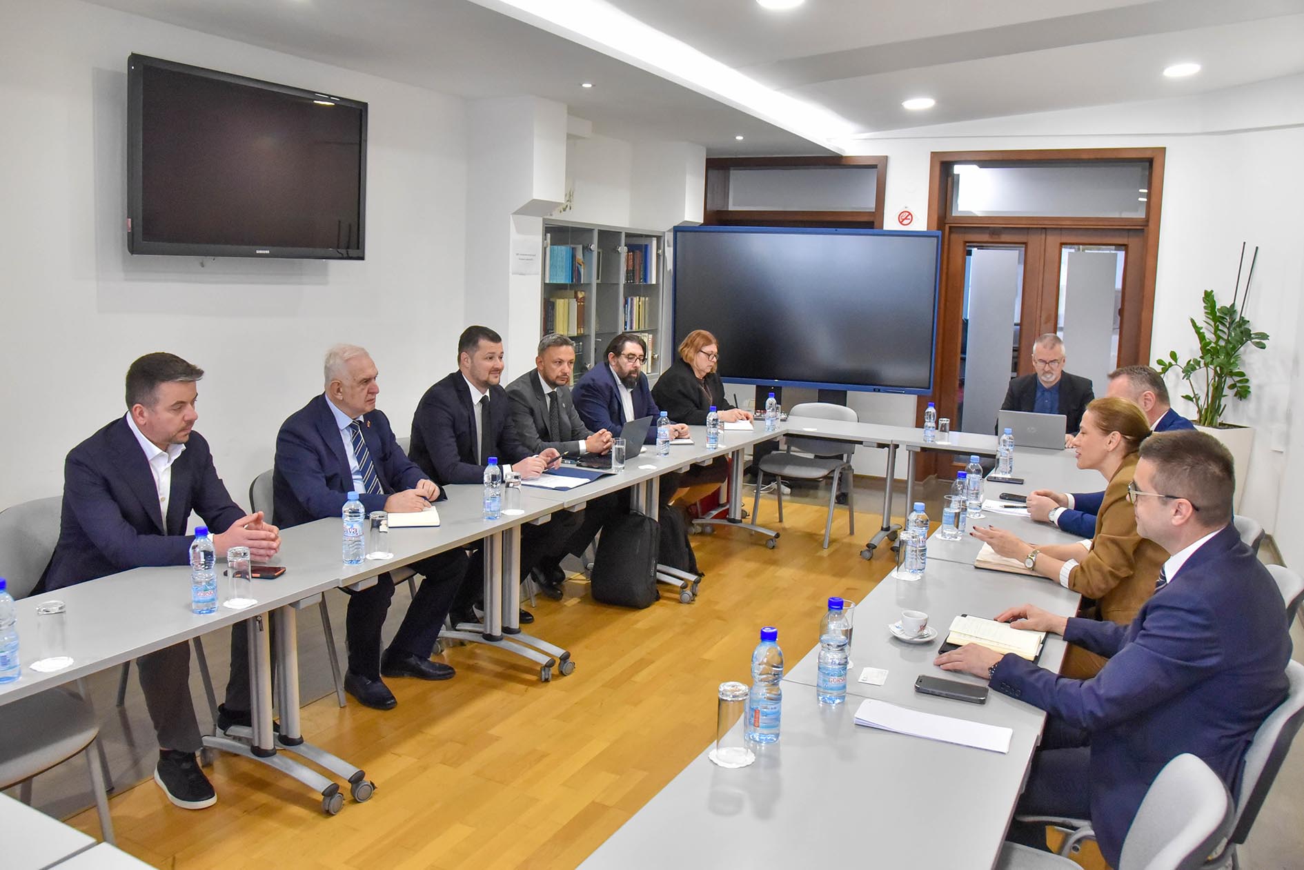 Grupe prijateljstva dvije zemlje